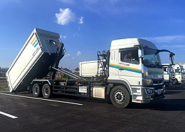 脱着装置付きコンテナ専用車_ダンプアップ